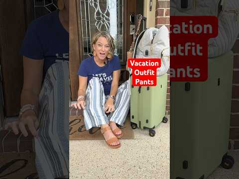 Vacation outfit Pants for Travel #traveloutfits