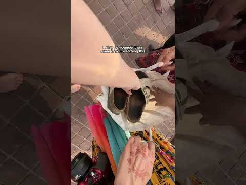 most unique temple in the world?! 🪷 #delhi #indiatravel