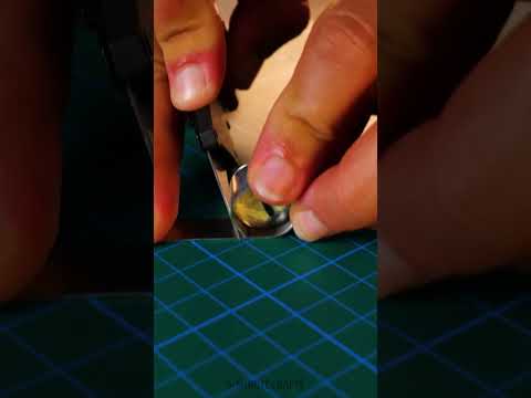 I made a necklace for my cat using a credit card 🐱 #shorts