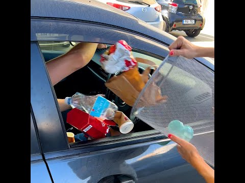 Spying on waste dumpers and reusing their trash to create a unique toy! 🗑️ #shorts