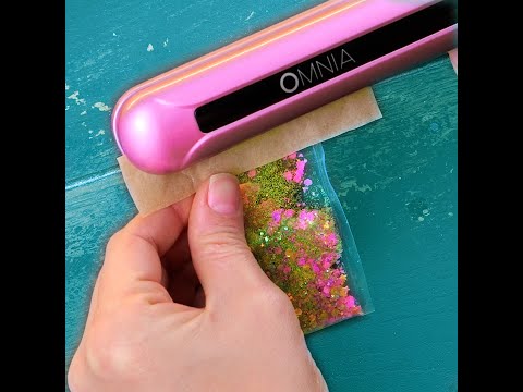 She Turned a Plastic Bottle into a Chic Fashion Bag 🧴✨ #shorts