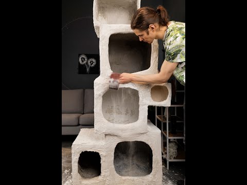 Crafting a Trendy Shelf Using Upcycled Materials 🖌️🤩 #shorts