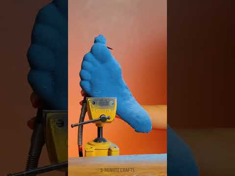 She made a pair of shoes 👠 from real ice cream 🍦 #shorts