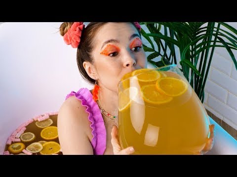 🛁🍓 The Tastiest Bubble Bath Ever: A Deliciously Fun Soak! #shorts