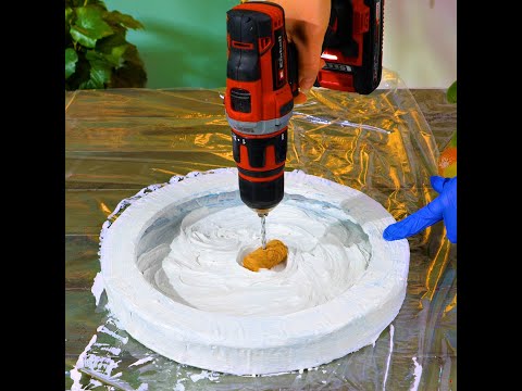 She created a moonlight lamp out of cardboard and glue 🌕