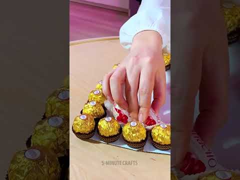 🌹 Watch Her Create a Beautiful Gift in Seconds