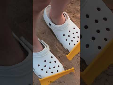 1$ crazy gadgets for crocs 🙃🤭
