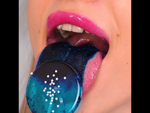 HEY! Revitalize Your Closet with Tie-Dye T-Shirts! 👕🌈