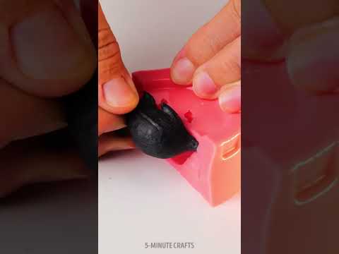 Say cheese! unusual transformation of simple shoes👠 #shorts