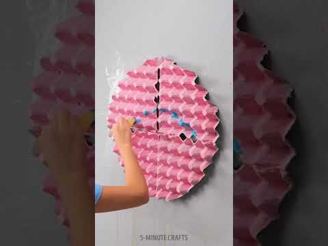 Eggcellent Art 🥚 Making Vibrant Painting from Egg Containers 🖼️ #shorts