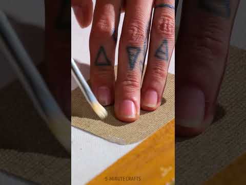 The process of restoration of antique paintings accelerated by 100 times 🐓🖼️