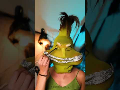 Grinch mask
