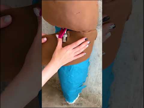 She transformed a boring outdoor faucet into a dolphin 🐬