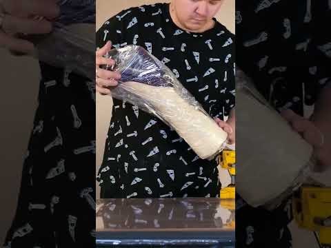 A Snake-Inspired Shoe For Your Summer 2025 👠