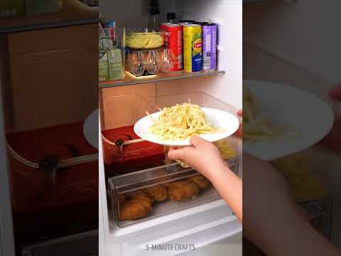 Would You Try This Crazy Sauce Hack? 🌭🧤