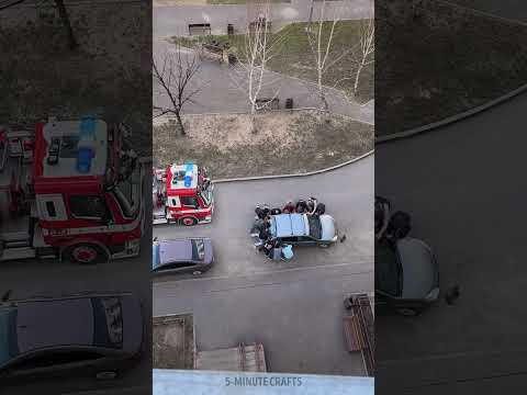 Men in the street shifted a car to help firefighters 🙀🔥🧯