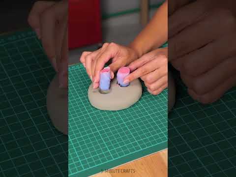 She made her own chopsticks 🥢 No need for cutlery now! 😎