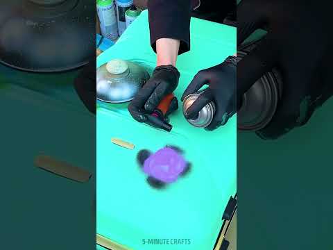 Street Artist turns My old Suitcase into rolling Art 😲 See how He did 🧳