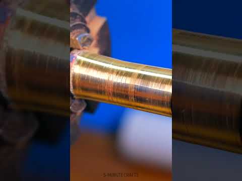 An unusual way to create a Hammer with a lot of coins 🔨