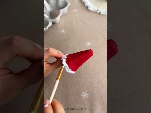 Trash to Christmas Decor! 🤯🎅