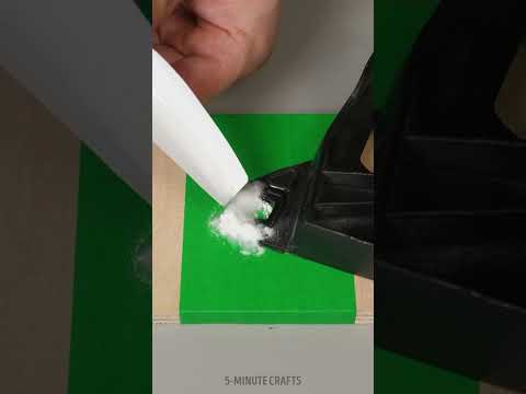 Two helpful hacks for a car 🚗