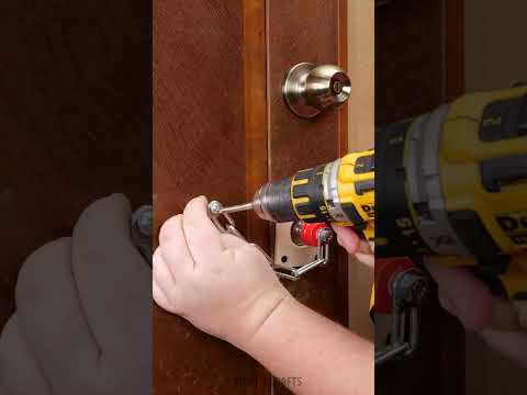 DIY Bottle Lock. The Hack for Creative Security 🍾🔒