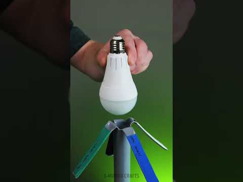 Screwing in a bulb is an easy task 💡