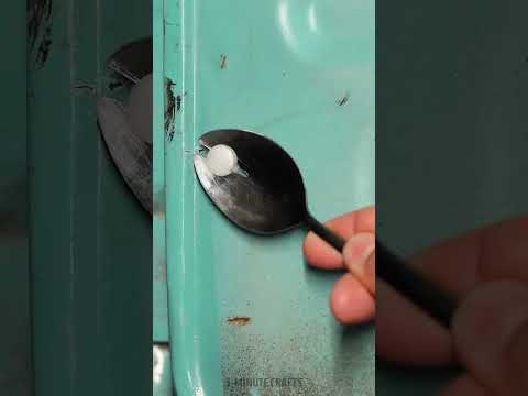 Carve a spoon to create a cool tool 🤩