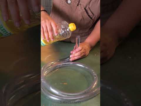 Amazing reuse of an old PlayStation box into a unique bag! 💼