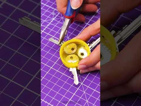 Making a compact multitool for your keys 🔥🔑