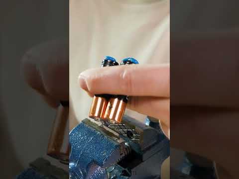 How to make a mini welding machine from batteries 🧑‍🏭