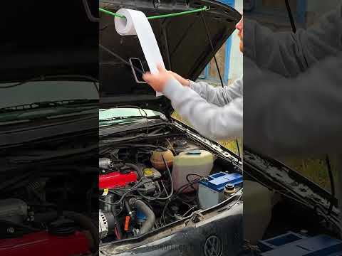 How to Make Car Repair More Comfortable 😂📱🧻