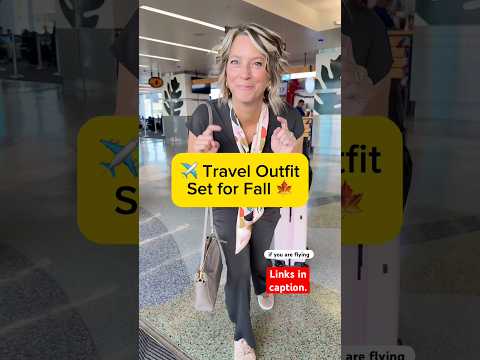 Comfortable Airplane Outfit for Fall Travel #traveloutfits