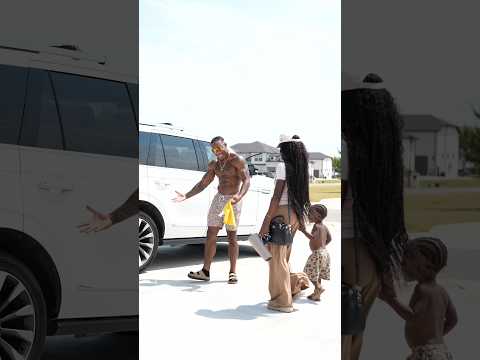 My son wanted to wash his mother’s car at home today, so I gave him a few lessons..