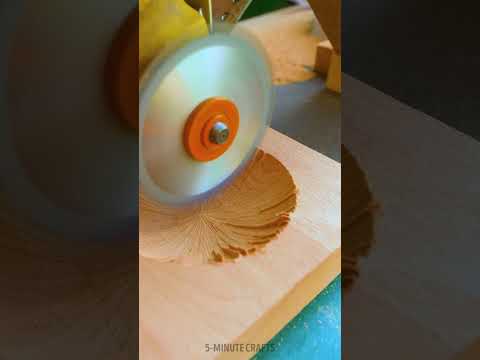Easy Joint Guide: Flawless Wooden Grooves In Seconds! ⚡🪵