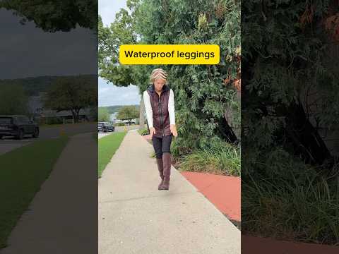 Travel Dry with Water Repellent Outfit Pieces This Fall #waterproof #traveloutfit